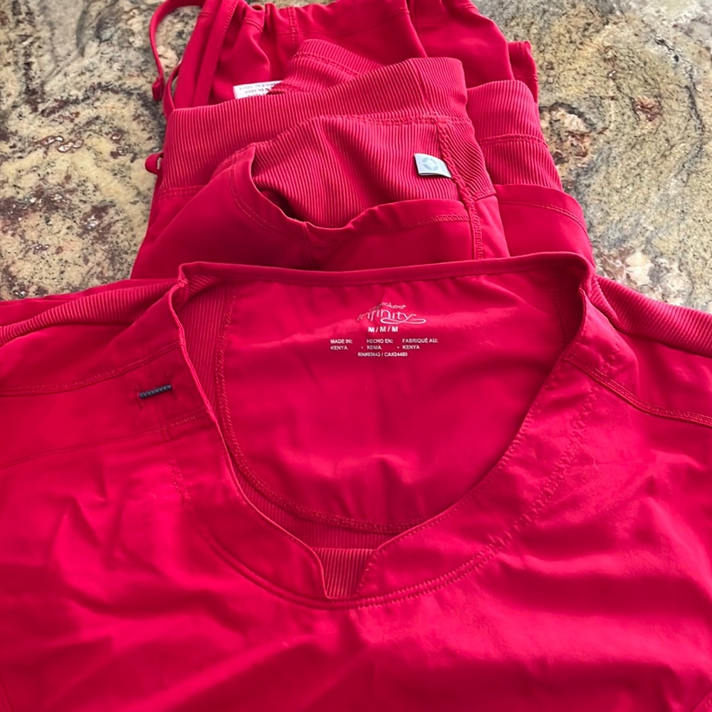 scrub Set